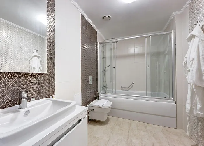 Boutique Diama 4* Mratin